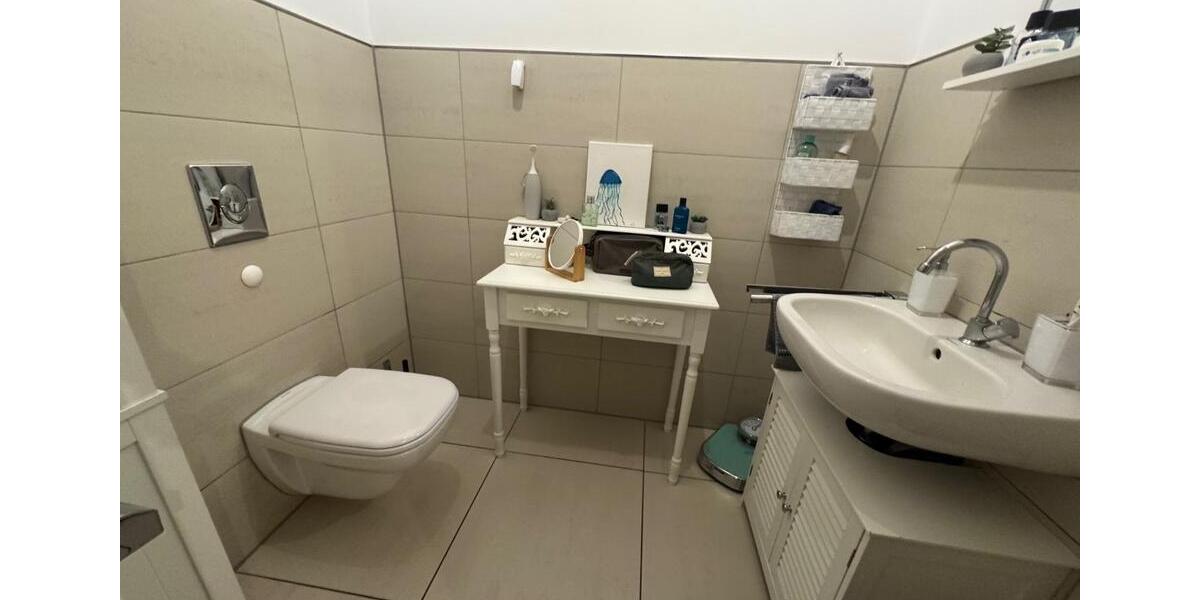 Erdgeschoßwohnung Oberhausen Schmachtendorf - 4 Zimmer, 104 m&sup2;, 1.511&euro; | Angebot:25871325