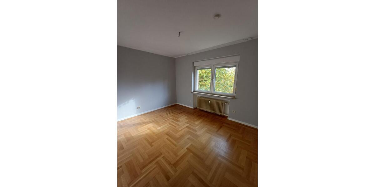 Erdgeschoßwohnung Essen Stadtbezirk VII - 3 Zimmer, 75 m&sup2;, 740&euro; | Angebot:25917615