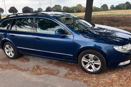 Skoda Superb 322.500 km 5.500 &euro; Oberhausen 46149