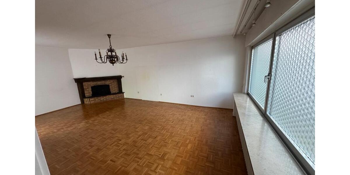 Erdgeschoßwohnung Dortmund - 6 Zimmer, 160 m&sup2;, 1.760&euro; | Angebot:25979667