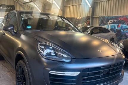 Porsche Cayenne 142.000 km 24.950 &euro; Essen 45139
