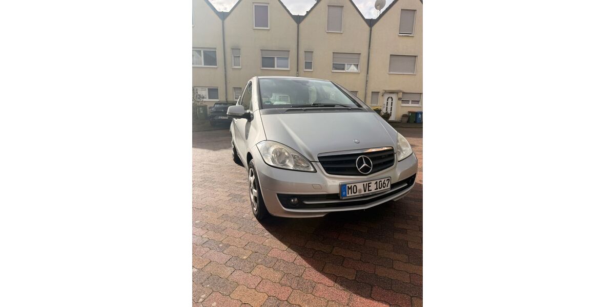 Mercedes-Benz A 150 168.000 km 3.490 &euro; Oberhausen 46145