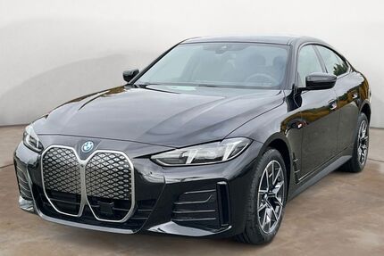 BMW i4 11.949 km 48.840 &euro; Lünen 44534