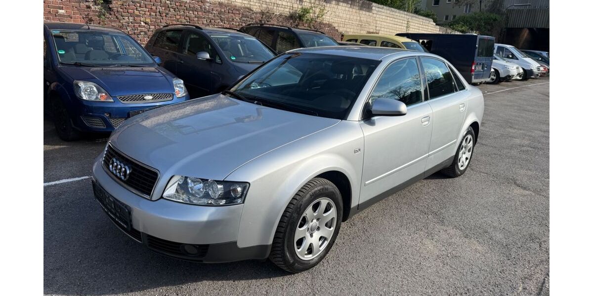 Audi A4 144.000 km 2.490 &euro; Essen 45143