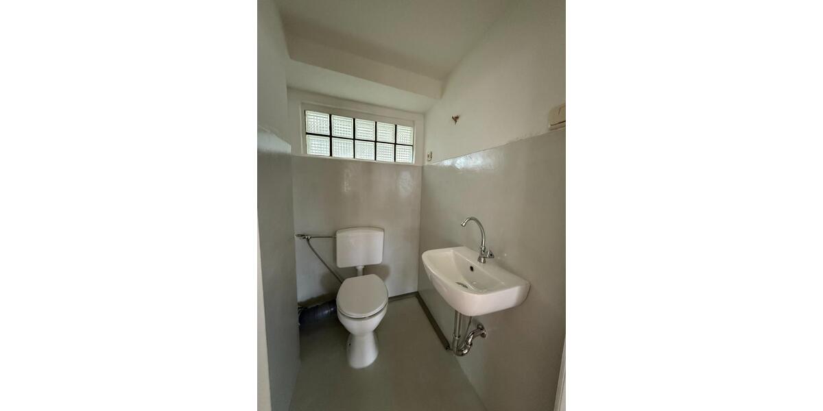 Dachgeschoßwohnung Gelsenkirchen - 2 Zimmer, 85 m&sup2;, 460&euro; | Angebot:25418936