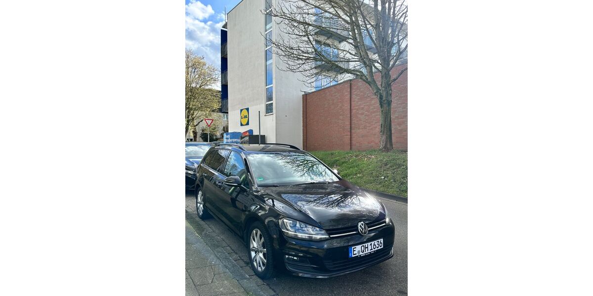 VW Golf 195.000 km 8.900 &euro; Essen 45276