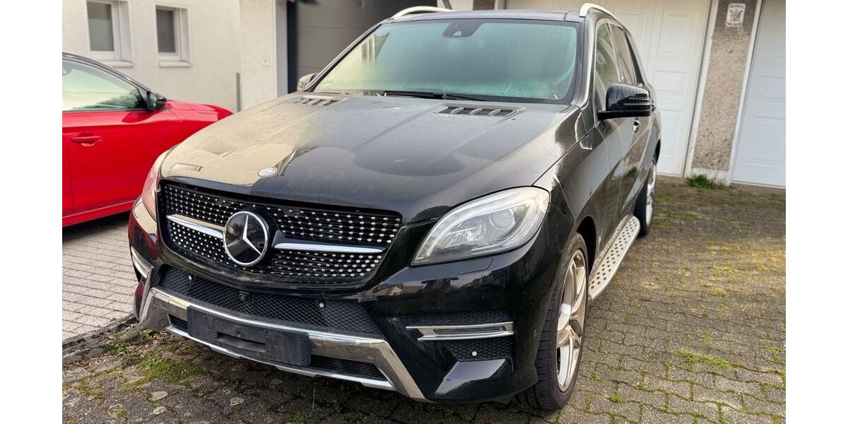 Mercedes-Benz ML 350 283.000 km 20.999 &euro; Bochum 44869