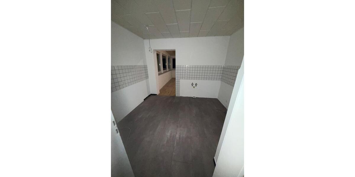 Etagenwohnung Essen Stadtbezirk VIII - 4 Zimmer, 95 m&sup2;, 1.500&euro; | Angebot:26112921
