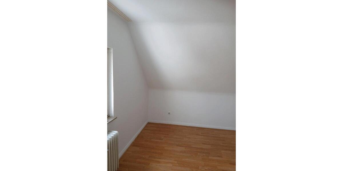 Dachgeschoßwohnung Gladbeck Brauck - 3 Zimmer, 62 m&sup2;, 420&euro; | Angebot:25960234