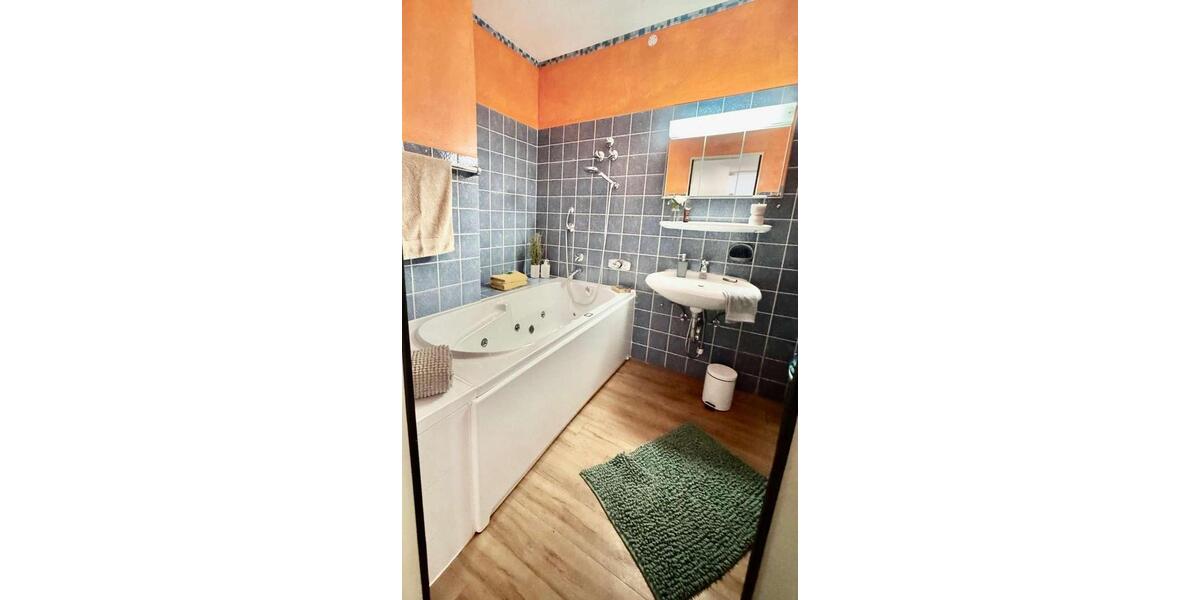 Einfamilienhaus Velbert Velbert-Mitte - 9 Zimmer, 198 m&sup2;, 495.000&euro; | Angebot:26224967