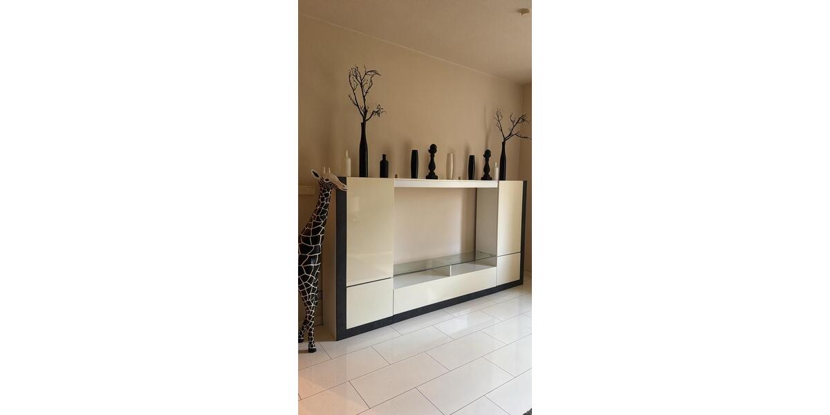 Erdgeschoßwohnung Essen Stadtbezirk V - 2.5 Zimmer, 56 m&sup2;, 850&euro; | Angebot:26028924