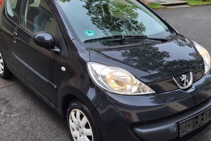 Peugeot 107 52.307 km 2.400 &euro; Essen 45359