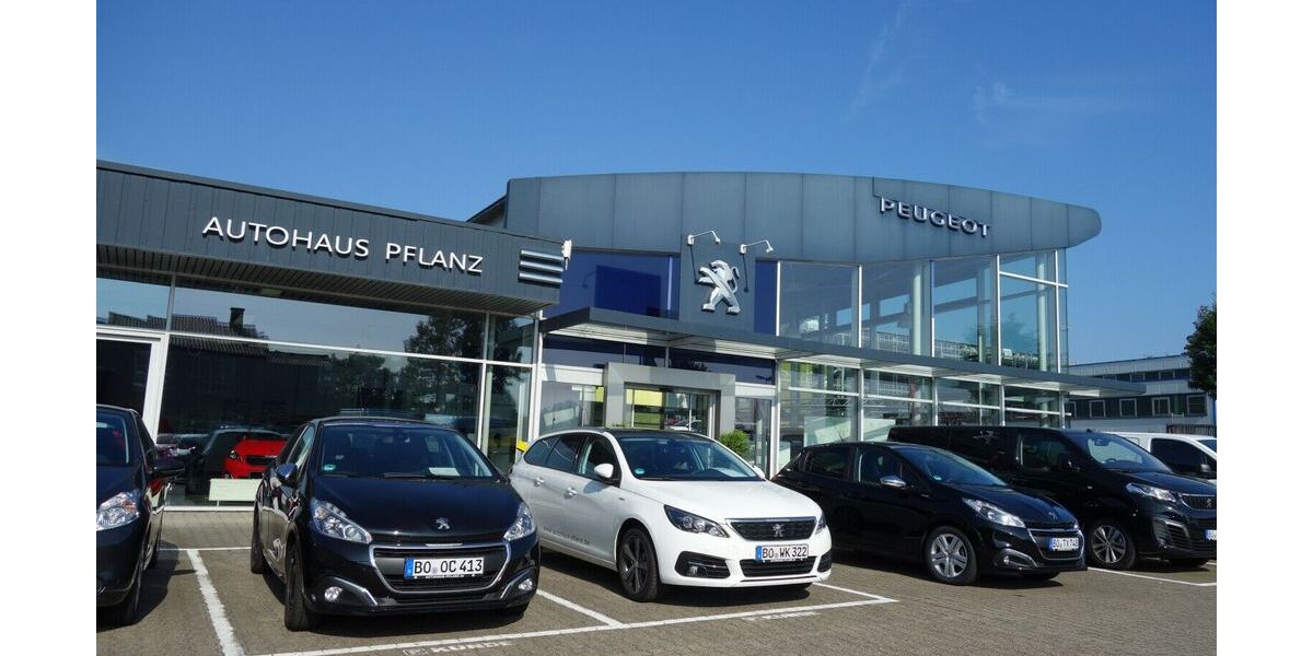 Peugeot 208 15.597 km 15.590 &euro; Bochum 44801