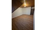Dachgeschoßwohnung Dinslaken Hiesfeld - 2.5 Zimmer, 73 m&sup2;, 625&euro; | Angebot:26396476