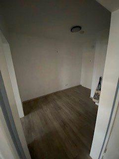 Etagenwohnung Dinslaken Hiesfeld - 3.5 Zimmer, 74 m&sup2;, 703&euro; | Angebot:25988639