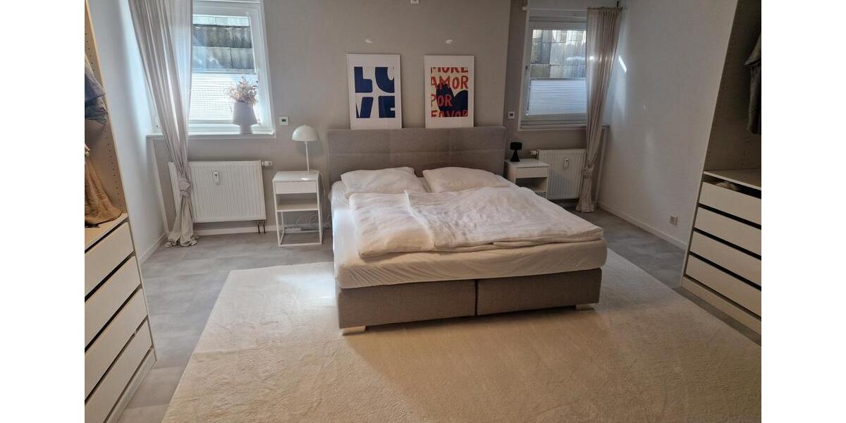Erdgeschoßwohnung Dinslaken Hiesfeld - 3.5 Zimmer, 96 m&sup2;, 1.250&euro; | Angebot:25962565
