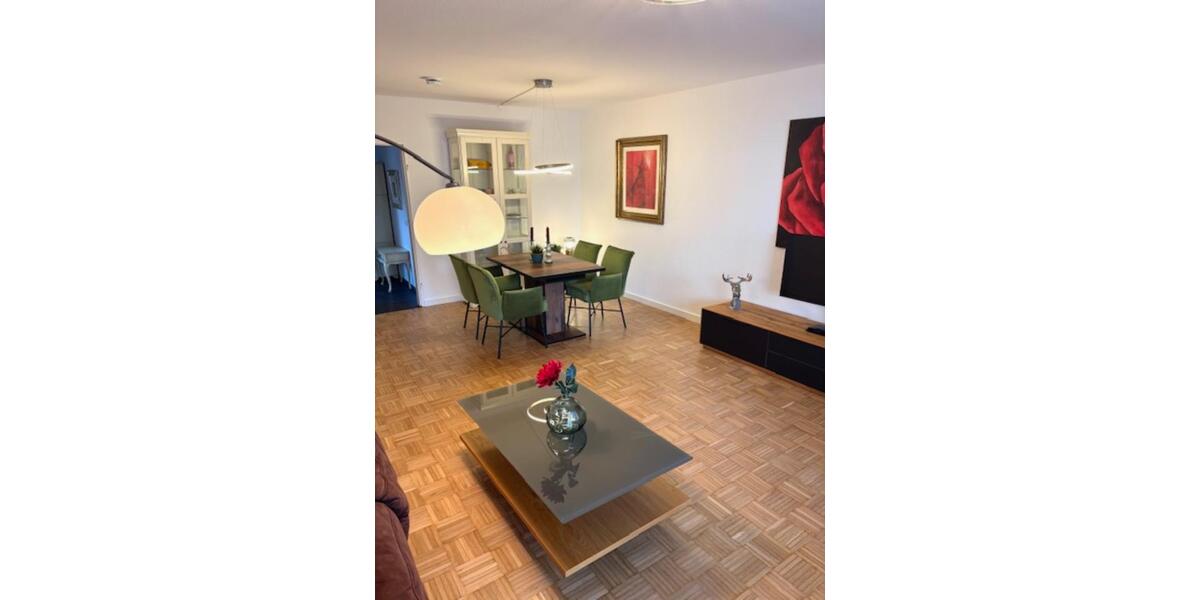 Hochparterre Essen Stadtbezirk VIII - 2 Zimmer, 55 m&sup2;, 1.290&euro; | Angebot:25903468