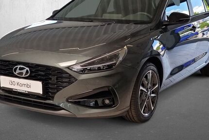 Hyundai i30 24.412 km 18.990 &euro; Castrop-Rauxel 44575