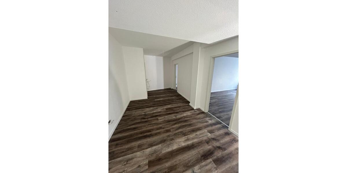 Etagenwohnung Mülheim an der Ruhr - 3 Zimmer, 112 m&sup2;, 950&euro; | Angebot:25956684