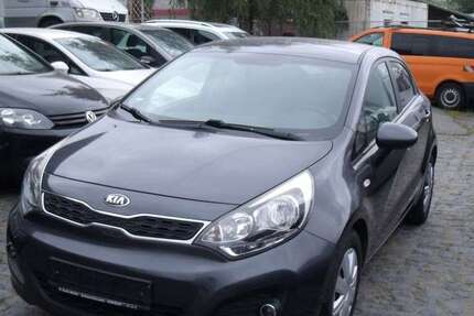 Kia Rio 81.200 km 5.950 &euro; Lünen 44532