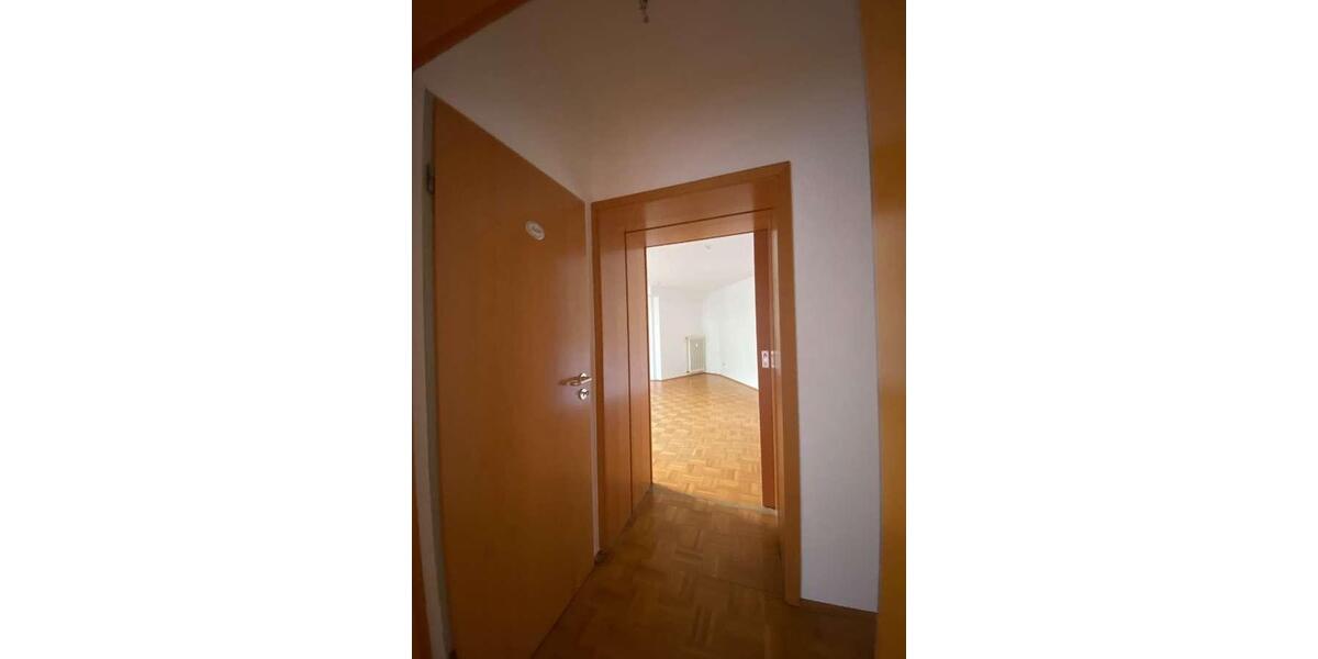 Etagenwohnung Essen Stadtbezirk IV - 3 Zimmer, 67 m&sup2;, 536&euro; | Angebot:24533604