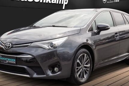 Toyota Avensis 68.657 km 15.880 &euro; Lünen 44532