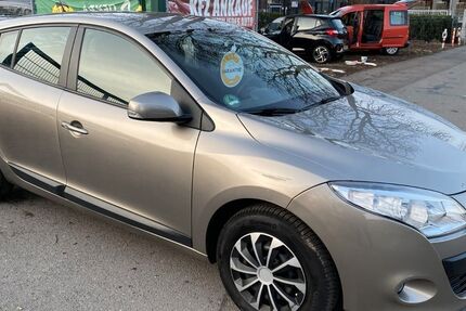 Renault Megane 37.500 km 6.450 &euro; essen 45239