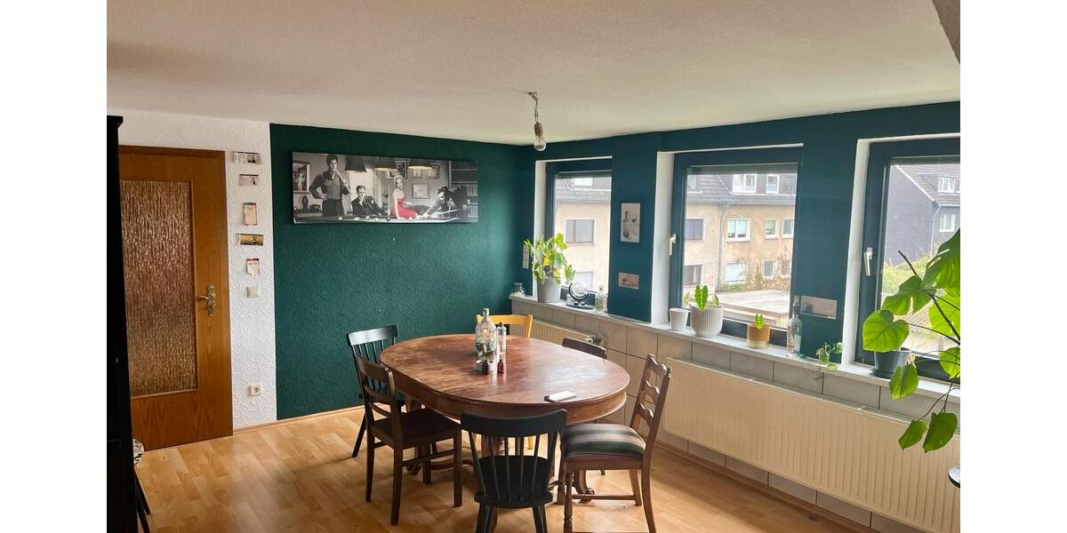 Dachgeschoßwohnung Essen Stadtbezirk IV - 3 Zimmer, 90 m&sup2;, 854&euro; | Angebot:26013827