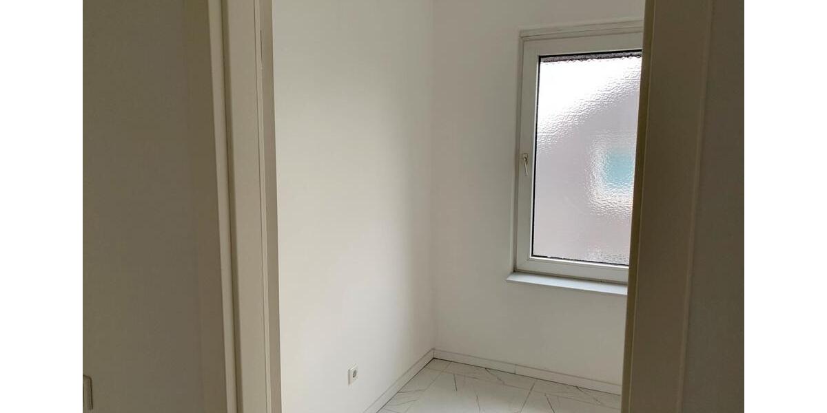 Dachgeschoßwohnung Mülheim an der Ruhr Rechtsruhr-Nord - 4 Zimmer, 85 m&sup2;, 600&euro; | Angebot:26657634