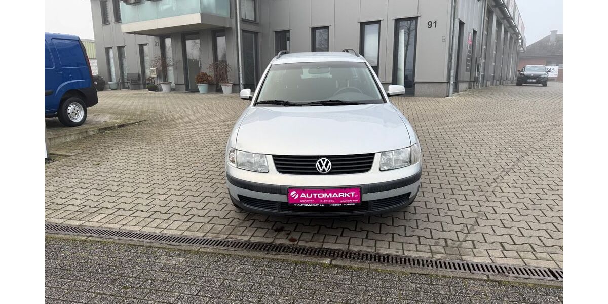 VW Passat Variant 180.000 km 1.990 &euro; Lüdinghausen 59348