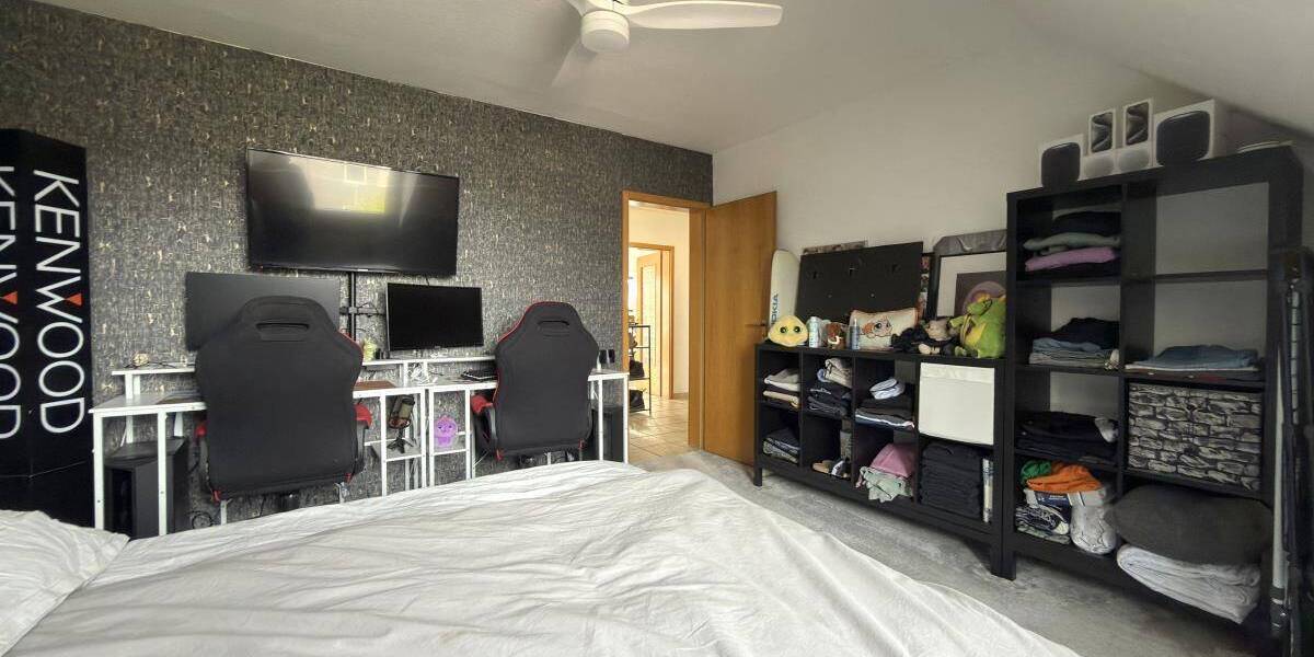 Etagenwohnung Oberhausen Schmachtendorf - 2 Zimmer, 75 m&sup2;, 675&euro; | Angebot:26754009