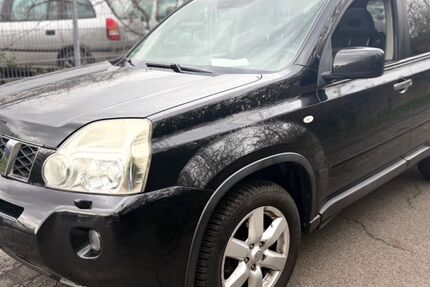 Nissan X-Trail 320.000 km 3.399 &euro; Bottrop 46238