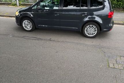 VW Touran 169.000 km 8.999 &euro; Mülheim an der 45476