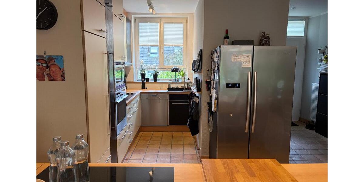 Reihenhaus Essen Huttrop - 3 Zimmer, 123 m&sup2;, 1.800&euro; | Angebot:27615081