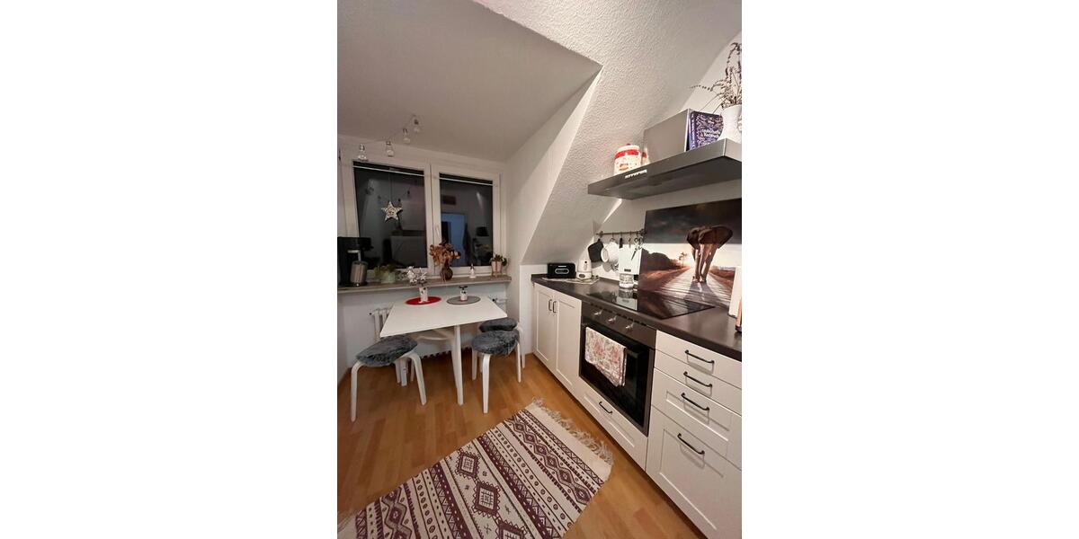 Dachgeschoßwohnung Essen Stadtbezirk IV - 2 Zimmer, 60 m&sup2;, 112.000&euro; | Angebot:25239626