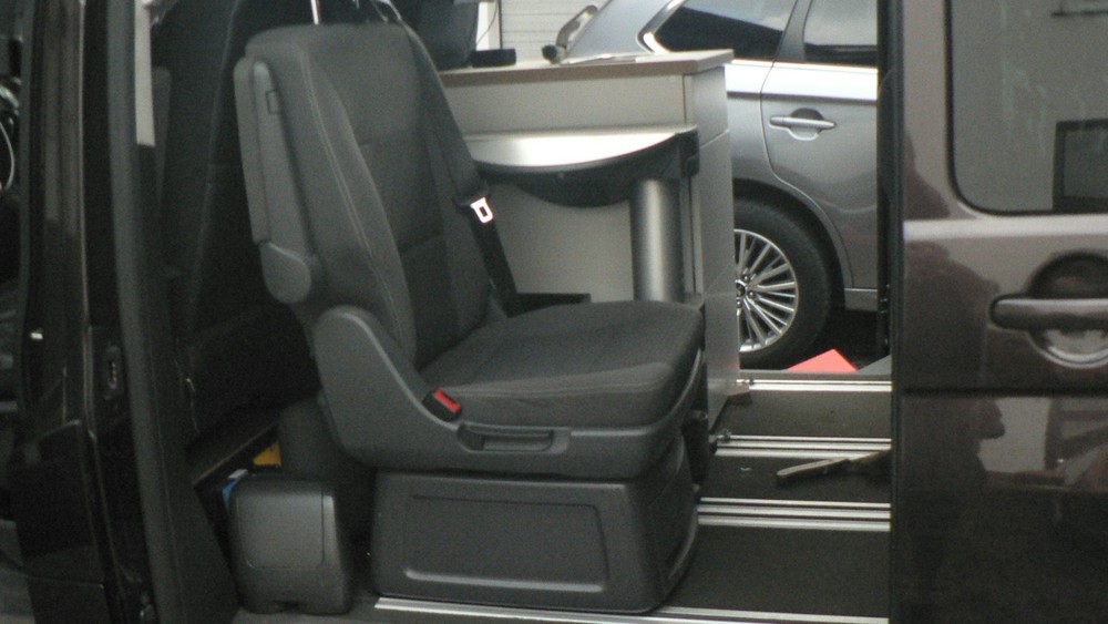 VW T 5 164.000 km 25.000 &euro; Oberhausen 46045