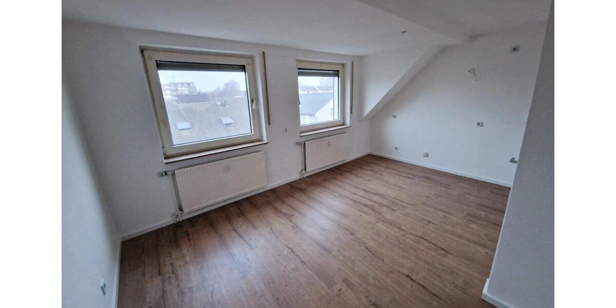 Dachgeschoßwohnung Oer-Erkenschwick Erkenschwick - 3 Zimmer, 95 m&sup2;, 800&euro; | Angebot:25635947