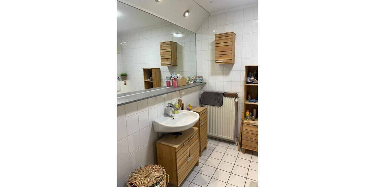 Dachgeschoßwohnung Velbert Velbert-Mitte - 3 Zimmer, 88 m&sup2;, 750&euro; | Angebot:26651763