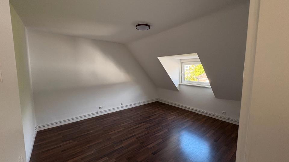 Dachgeschoßwohnung Lünen Alstedde - 2 Zimmer, 46 m&sup2;, 385&euro; | Angebot:26645597