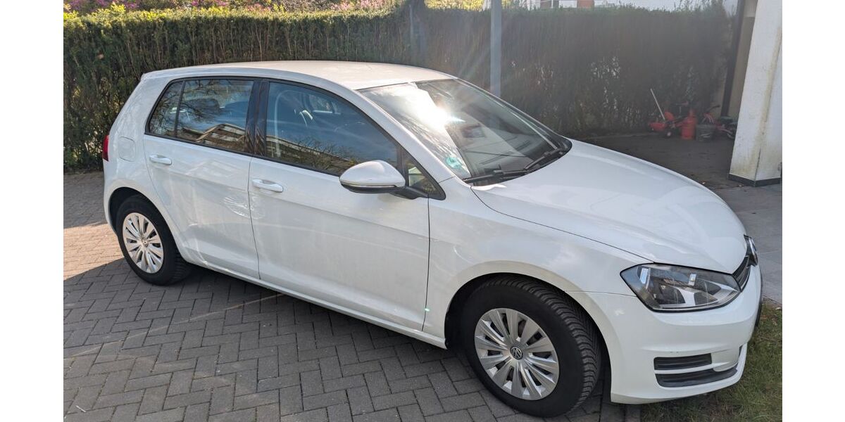 VW Golf 149.000 km 8.100 &euro; Essen 45147