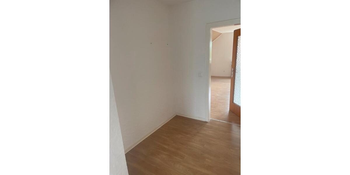 Etagenwohnung Lünen Brambauer - 3 Zimmer, 81 m&sup2;, 775&euro; | Angebot:26596485