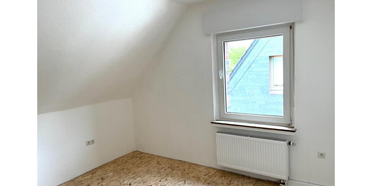 Dachgeschoßwohnung Lünen Alstedde - 3 Zimmer, 36 m&sup2;, 300&euro; | Angebot:26593595