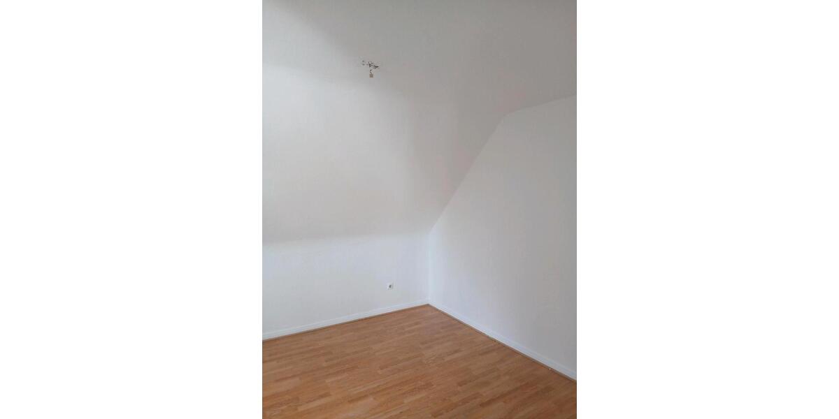 Dachgeschoßwohnung Gladbeck Brauck - 3 Zimmer, 62 m&sup2;, 420&euro; | Angebot:25960234