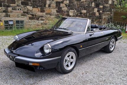 Alfa Romeo Spider 104.000 km 11.800 &euro; Dortmund 44269