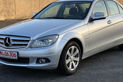 Mercedes-Benz C 180 179.900 km 4.400 &euro; Mülheim an der Ruhr 45479