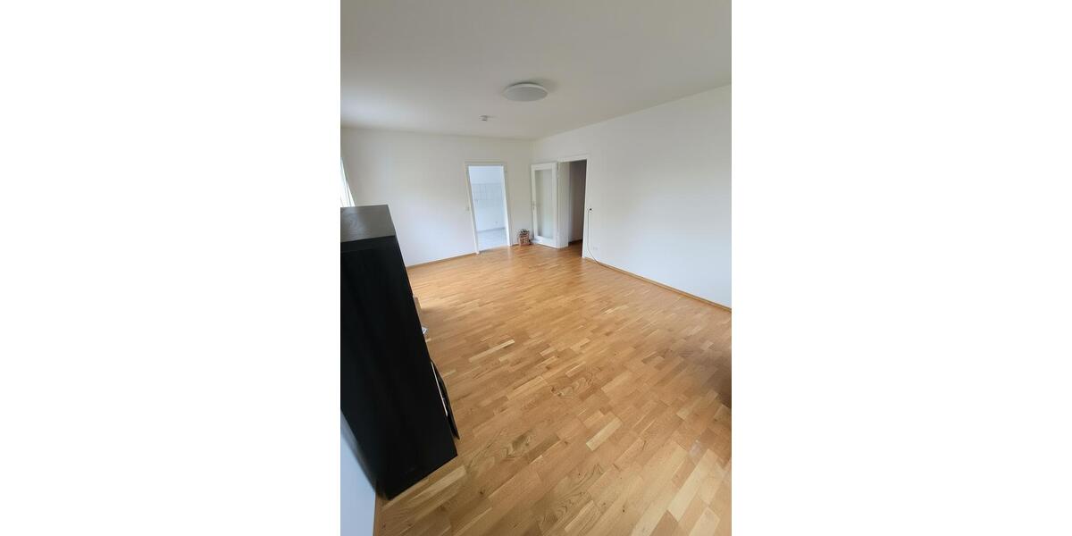 Etagenwohnung Essen Stadtbezirk III - 2 Zimmer, 61 m&sup2;, 670&euro; | Angebot:25933372