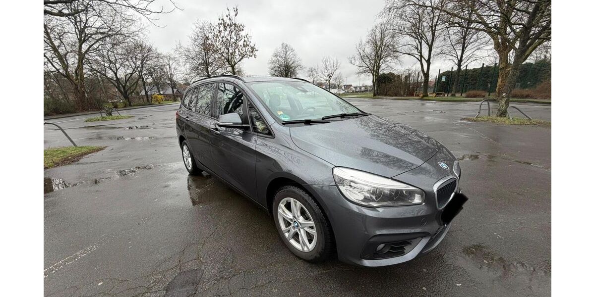 VW Touran 127.000 km 14.990 &euro; Lünen 44534