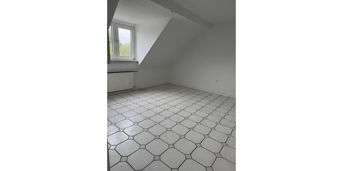 Dachgeschoßwohnung Gladbeck Alt-Rentfort - 2.5 Zimmer, 68 m&sup2;, 489&euro; | Angebot:26495984