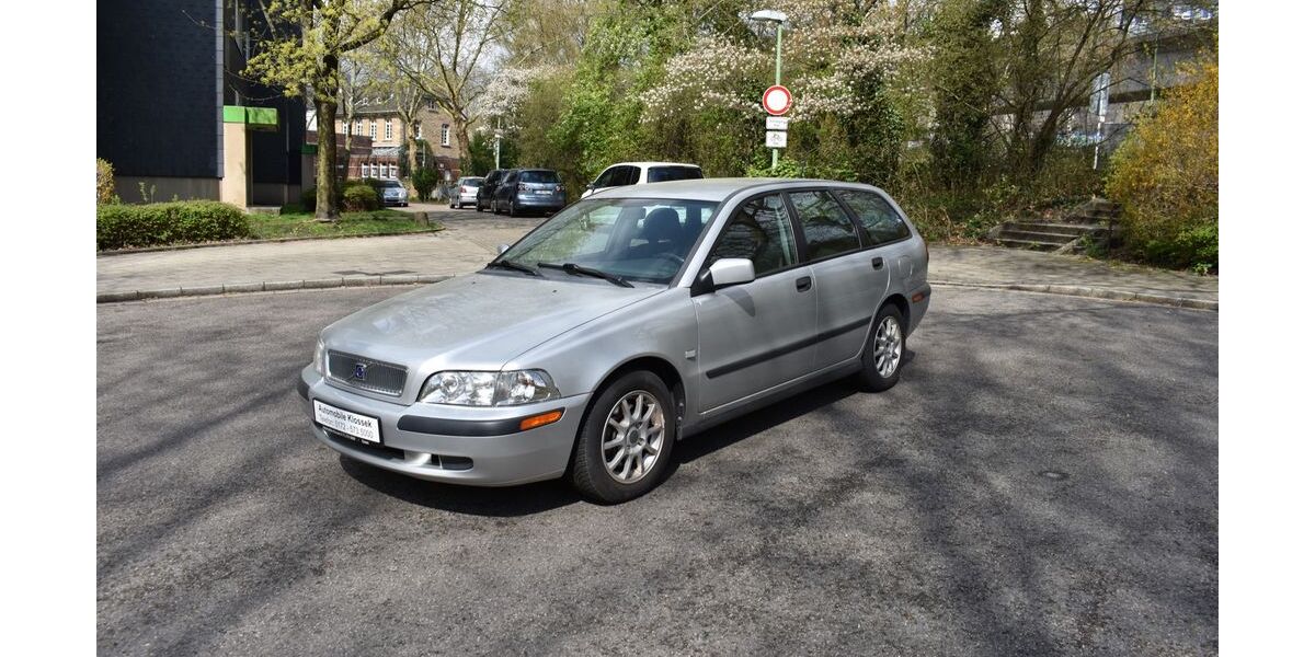 Volvo V40 115.200 km 5.250 &euro; Essen 45276
