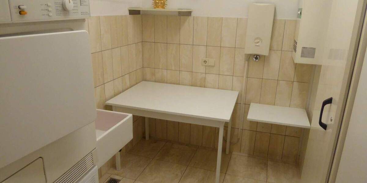 Etagenwohnung Dortmund Mitte - 3 Zimmer, 125 m&sup2;, 1.500&euro; | Angebot:25698605